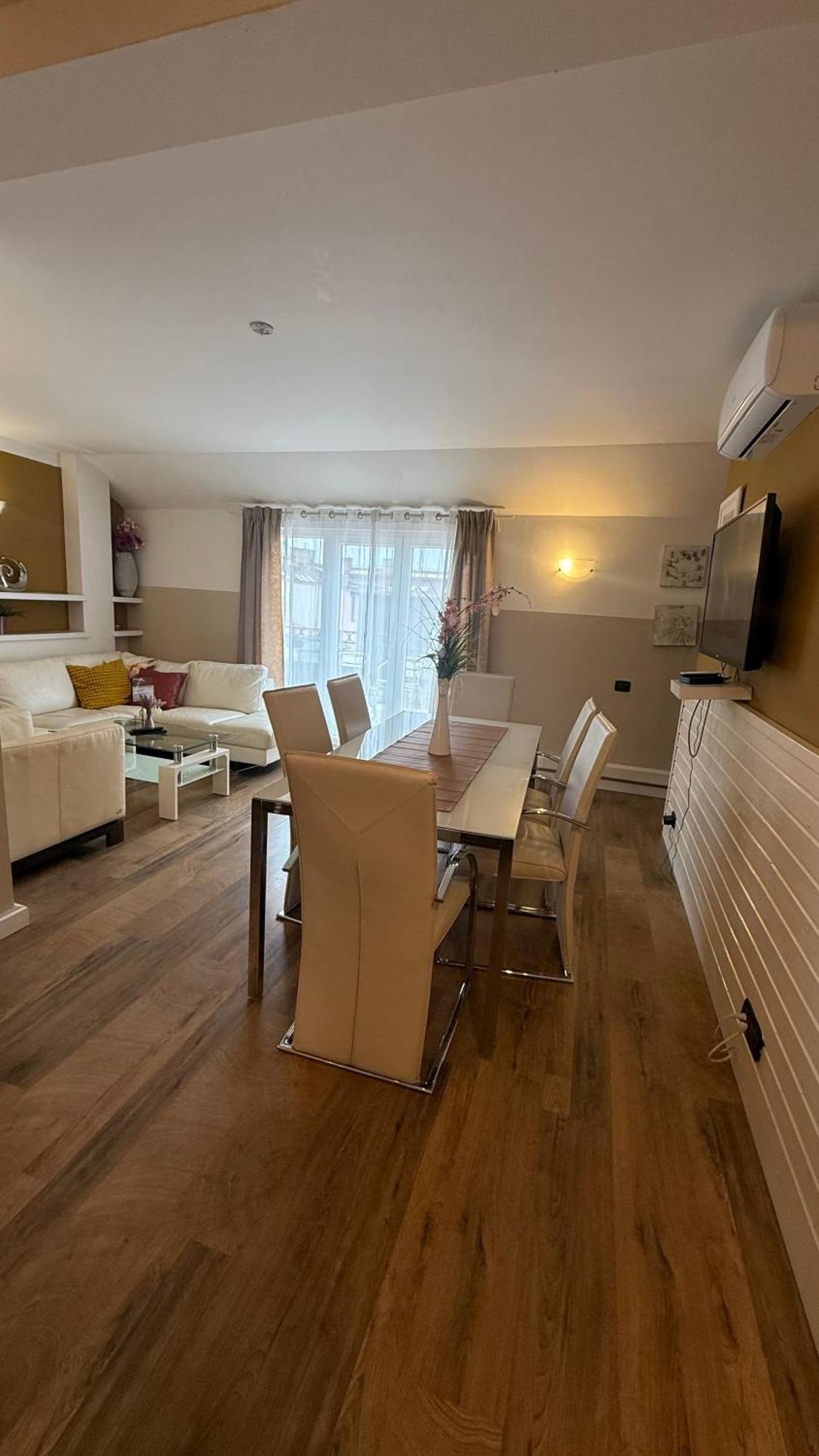 3bdr Penthouse With Terrace&ac Daire Prag